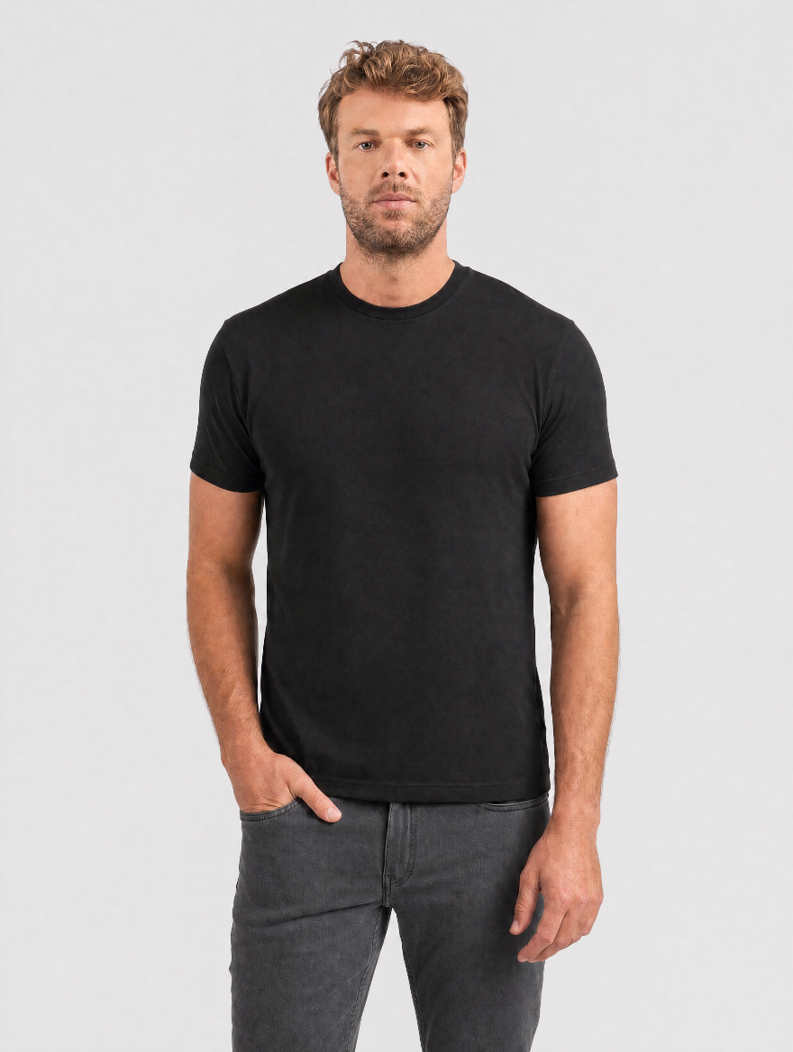 The Clean-Line Tee | Vaester & Co